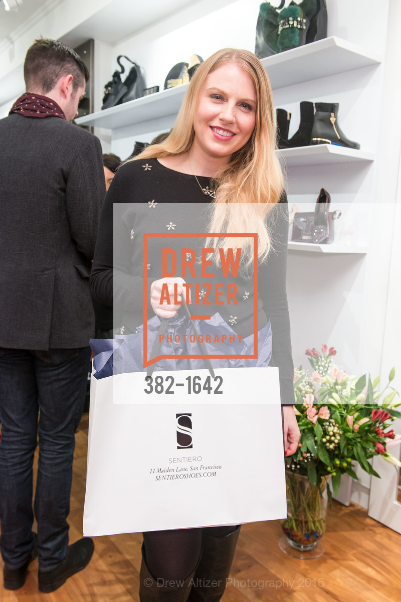 Senitero Holiday Shopping Event, Senitero. 11 Maiden Lane, December 7th, 2016, Photo #382-1642 Photo #382-1642