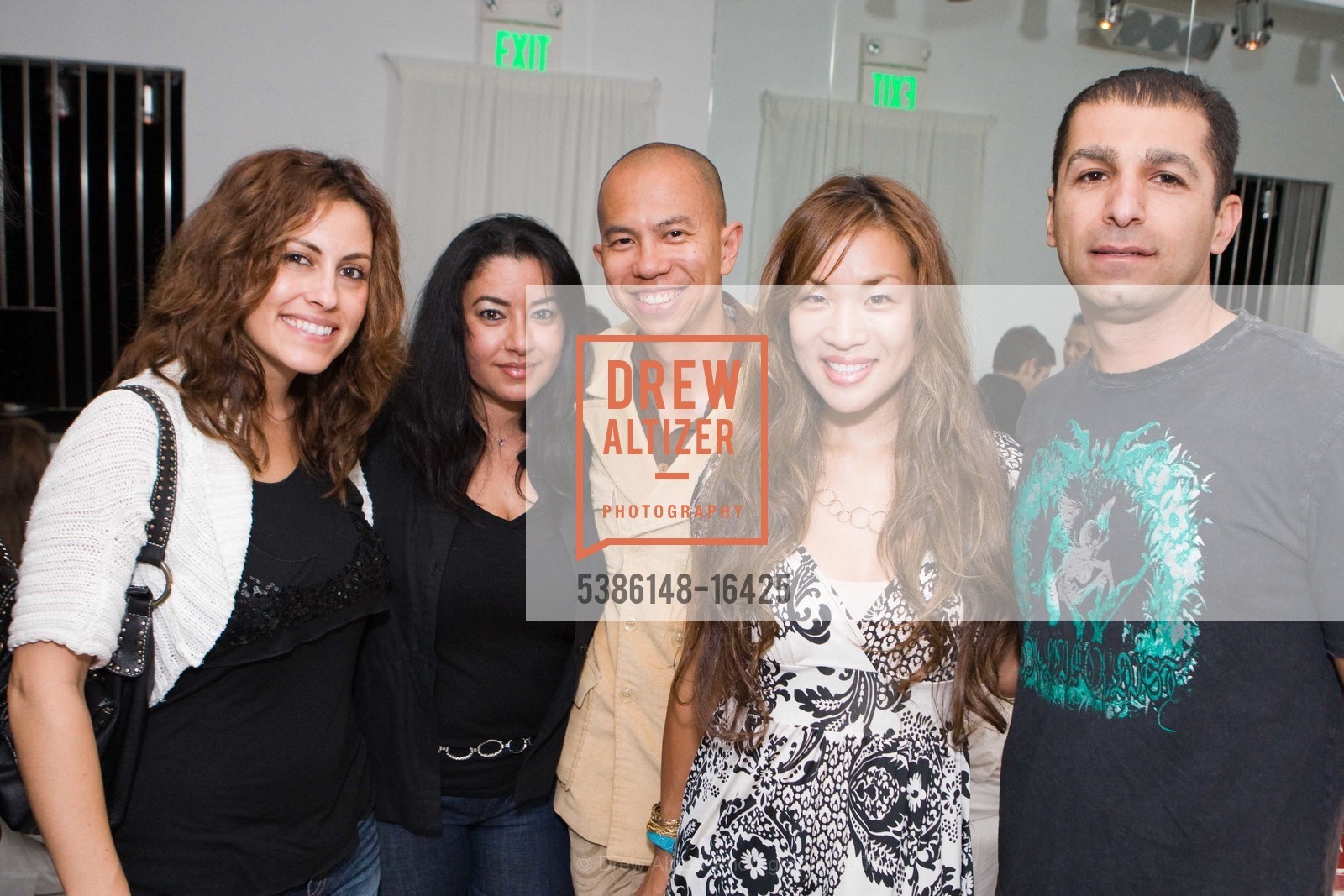 Kimber Frankel, Jay Panlilio, Mika Takeuchi, Shadi Bazouzi, Lotus Vodka Supper Club Opening, US, August 26th, 2007, Photo #5386148-16425 Kimber Frankel, Jay Panlilio, Mika Takeuchi, Shadi Bazouzi, Photo #5386148-16425