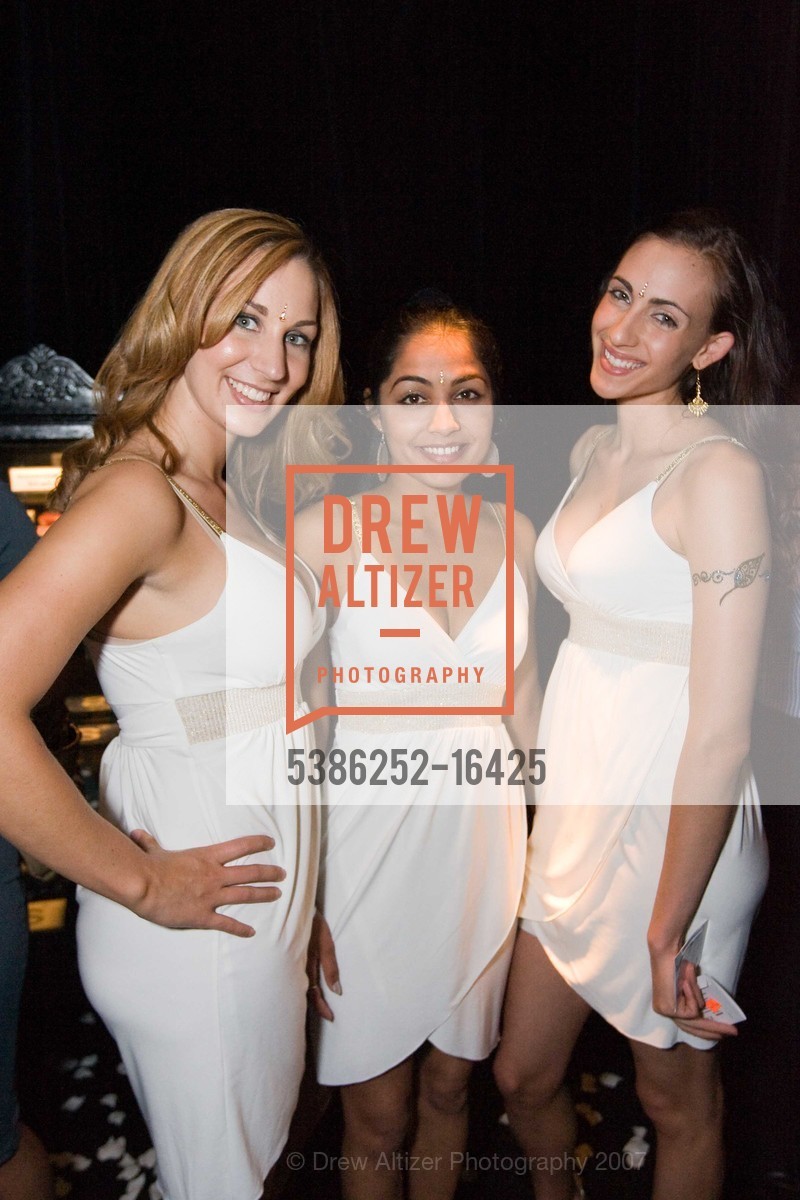Becky McMahon, Sona Chauhan, Ariele Senara, Lotus Vodka Supper Club Opening, US, August 26th, 2007, Photo #5386252-16425 Becky McMahon, Sona Chauhan, Ariele Senara, Photo #5386252-16425