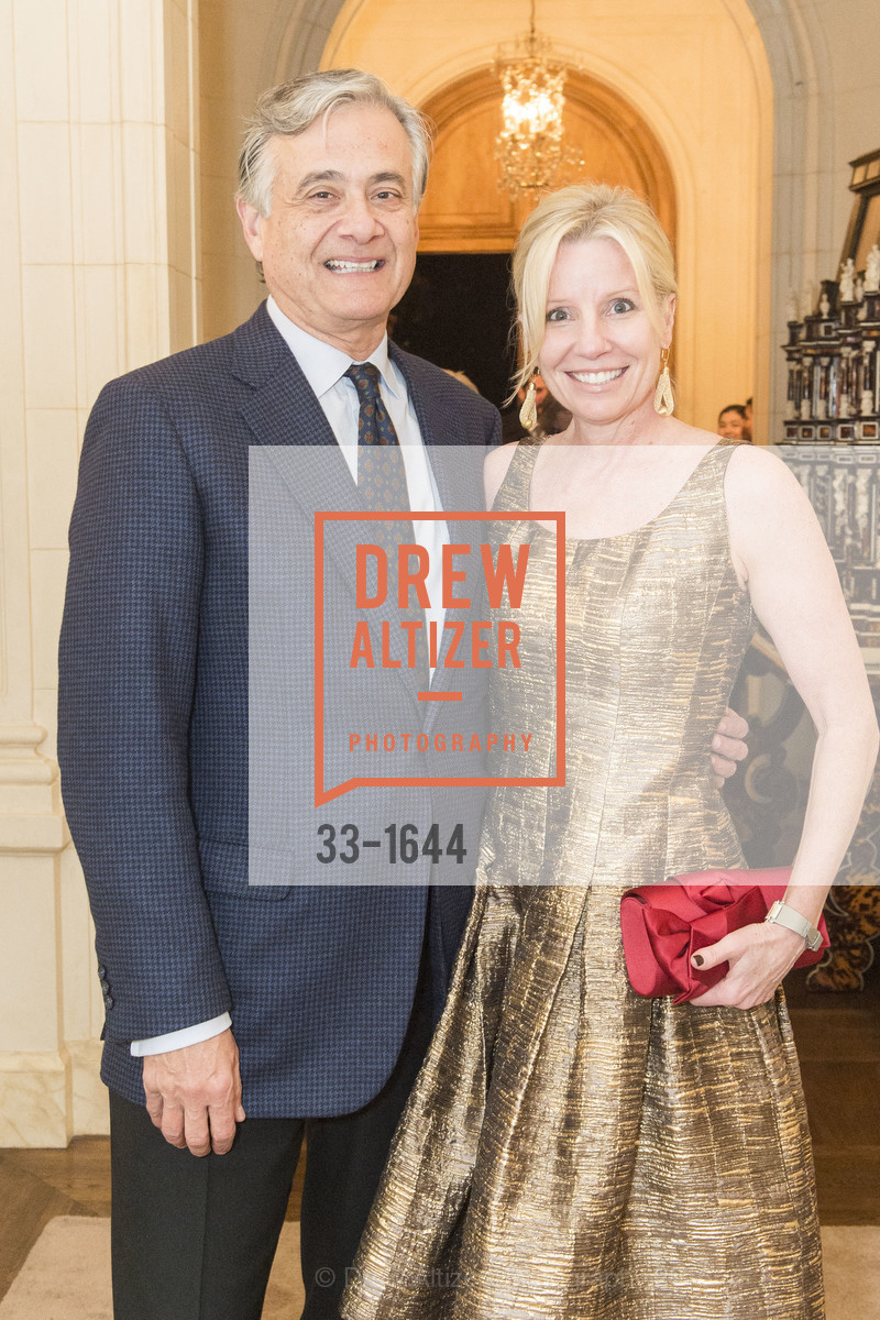 Michael Covarrubias, Kathleen McIntosh, Ann and Gordon Getty Host the San Francisco Mayor's Office of Protocol Christmas Party, Private Residence. 2525 Van Ness St, December 8th, 2016, Photo #33-1644 Michael Covarrubias, Kathleen McIntosh, Photo #33-1644
