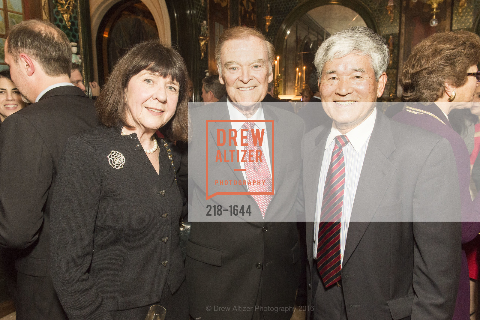 Kathleen Kimura, Frank Jordan, Kozo Kimura, Ann and Gordon Getty Host the San Francisco Mayor's Office of Protocol Christmas Party, Private Residence. 2525 Van Ness St, December 8th, 2016, Photo #218-1644 Kathleen Kimura, Frank Jordan, Kozo Kimura, Photo #218-1644