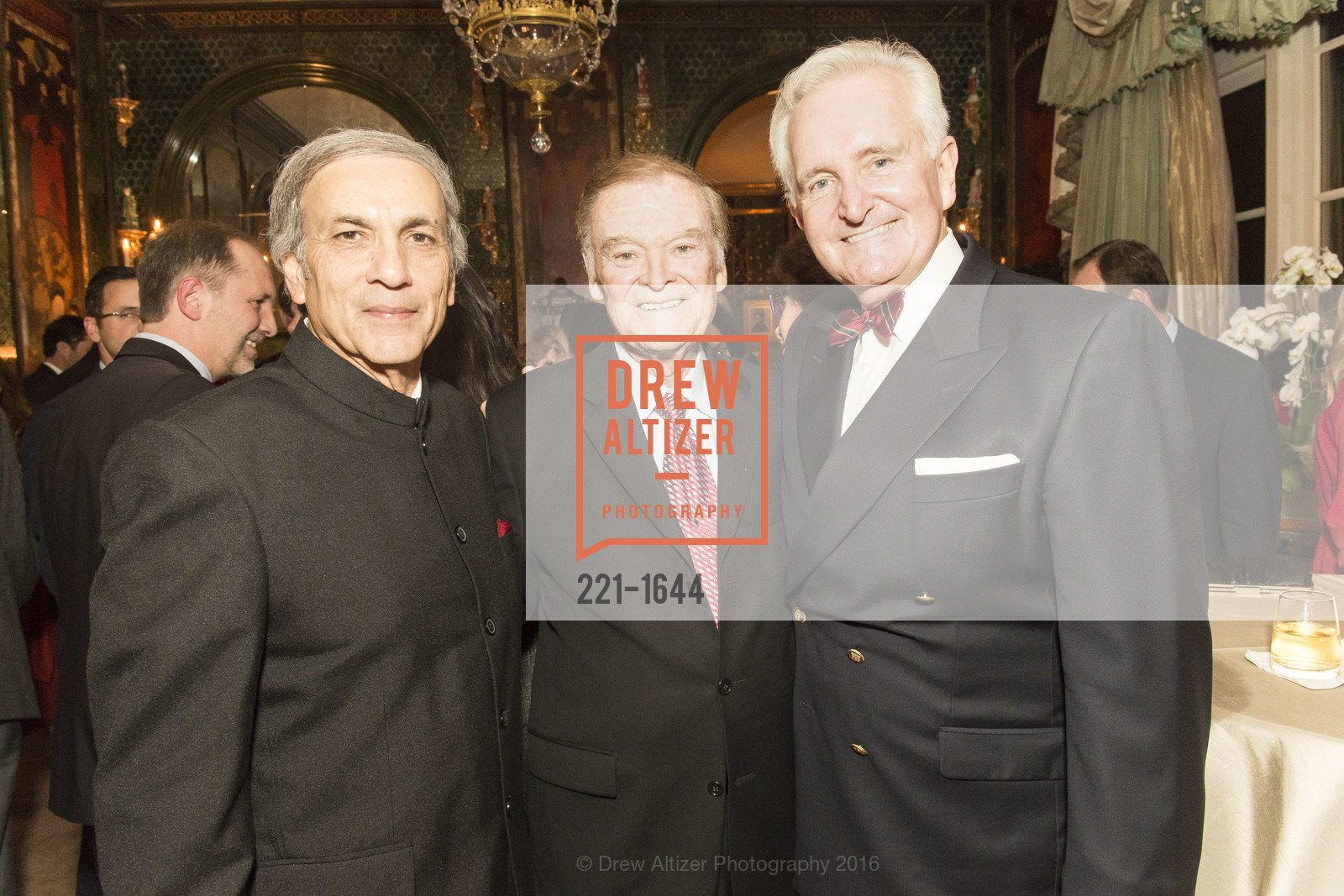 Madhav Misra, Frank Jordan, Jim Curley, Ann and Gordon Getty Host the San Francisco Mayor's Office of Protocol Christmas Party, Private Residence. 2525 Van Ness St, December 8th, 2016, Photo #221-1644 Madhav Misra, Frank Jordan, Jim Curley, Photo #221-1644