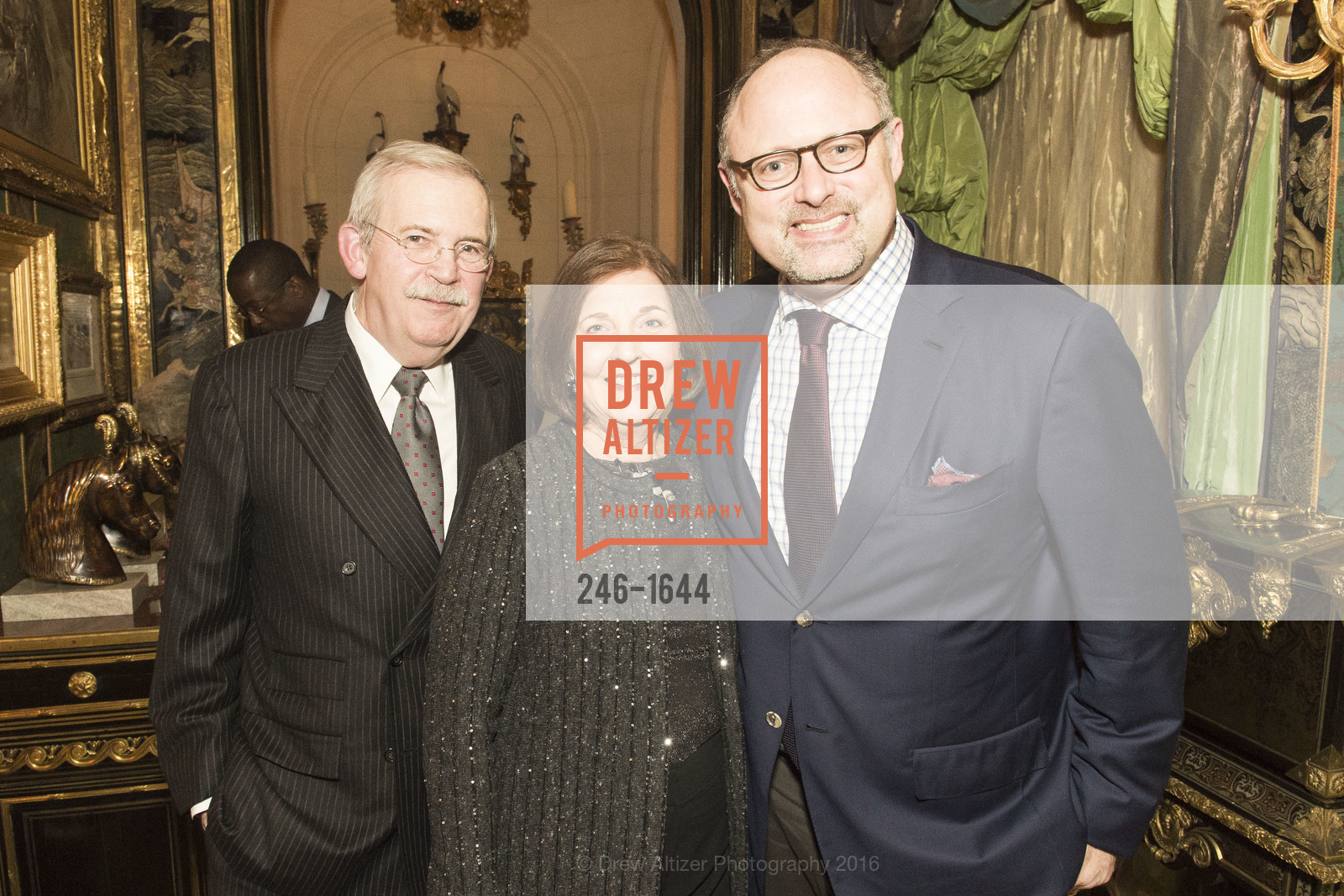 Richard Johns, Eleanor Johns, Jonathan Moscone, Ann and Gordon Getty Host the San Francisco Mayor's Office of Protocol Christmas Party, Private Residence. 2525 Van Ness St, December 8th, 2016, Photo #246-1644 Richard Johns, Eleanor Johns, Jonathan Moscone, Photo #246-1644