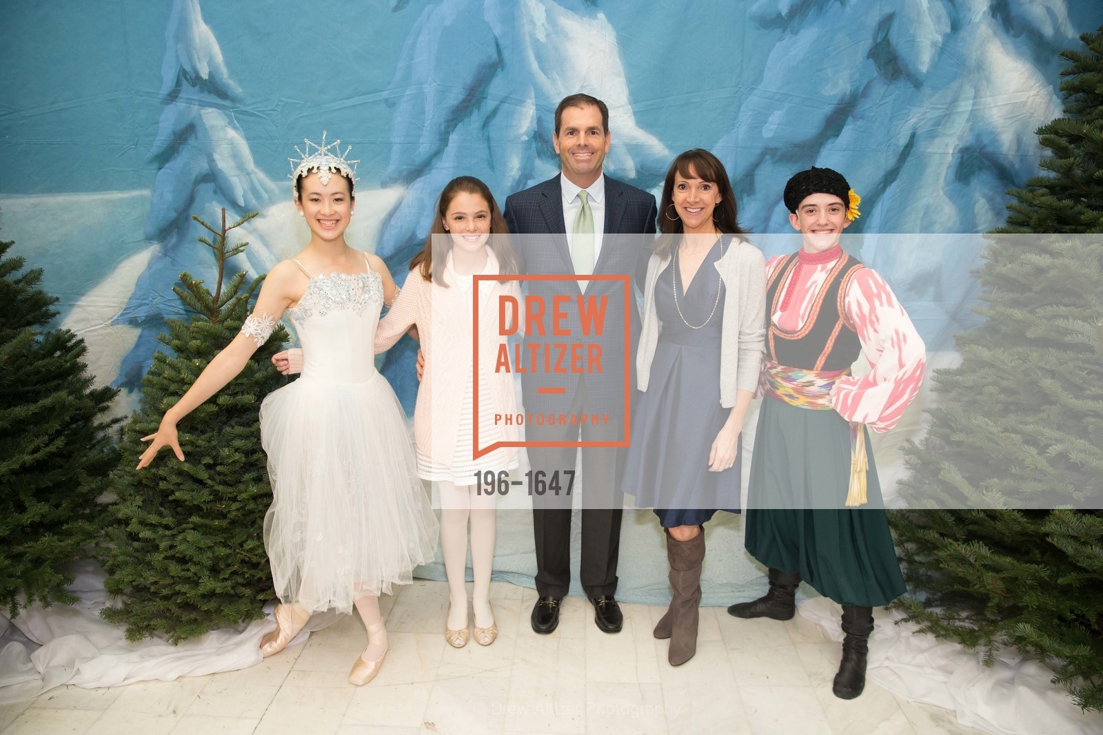 Avery Tuthill, Brad Tuthill, Lynn Tuthill, SF Ballet's Nutcracker Luncheon, City Hall & War Memorial Opera House. 301 Van Ness Ave, San Francisco, CA 94109, Photo #196-1647 Avery Tuthill, Brad Tuthill, Lynn Tuthill, Photo #196-1647