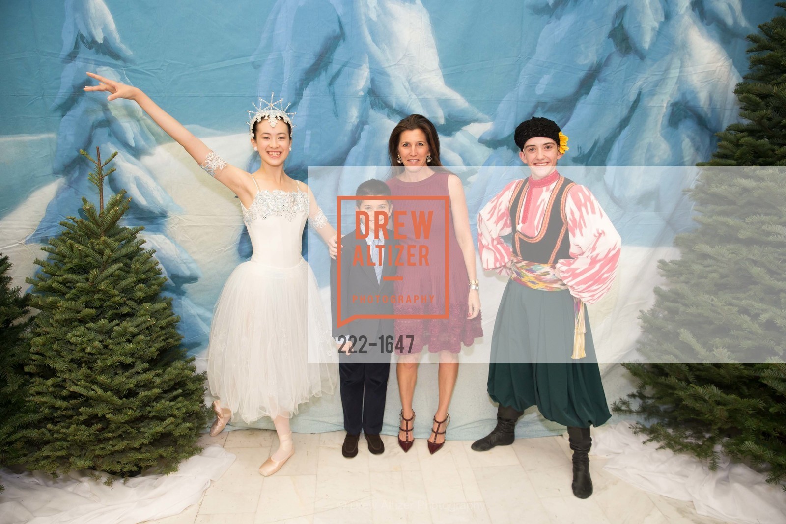 Lyle Barnett, Sloan Barnett, SF Ballet's Nutcracker Luncheon, City Hall & War Memorial Opera House. 301 Van Ness Ave, San Francisco, CA 94109, Photo #222-1647 Lyle Barnett, Sloan Barnett, Photo #222-1647