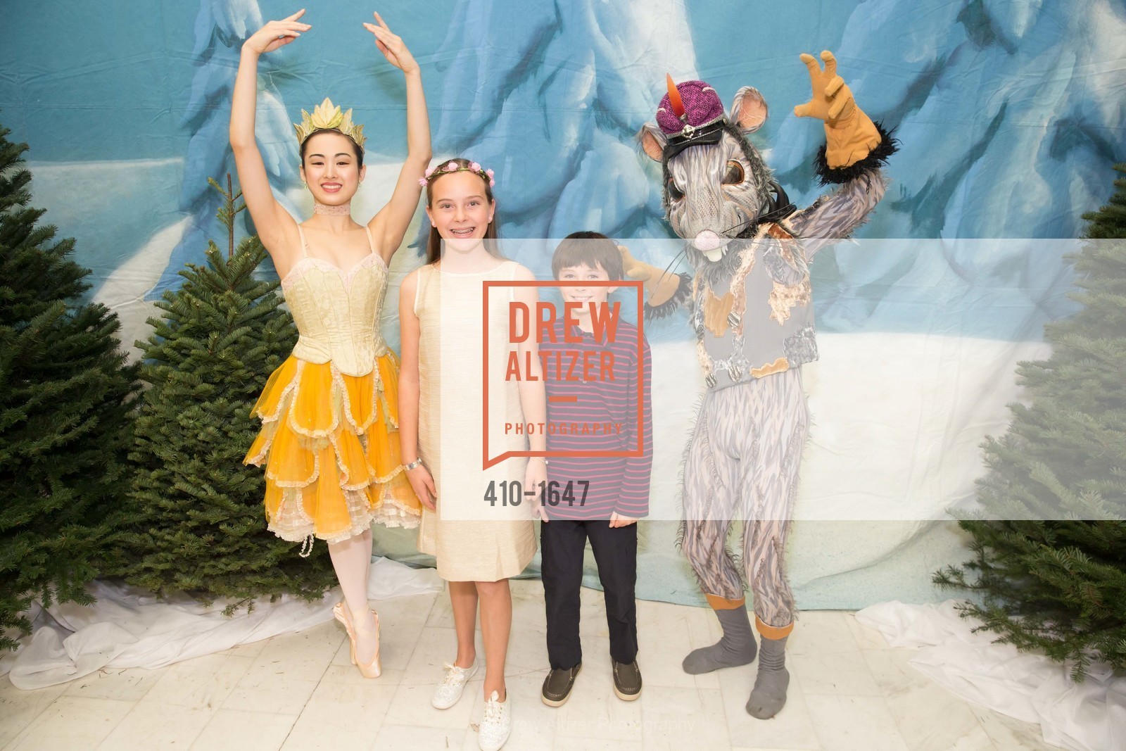 Izzy Riley, Mack Riley, SF Ballet's Nutcracker Luncheon, City Hall & War Memorial Opera House. 301 Van Ness Ave, San Francisco, CA 94109, Photo #410-1647 Izzy Riley, Mack Riley, Photo #410-1647
