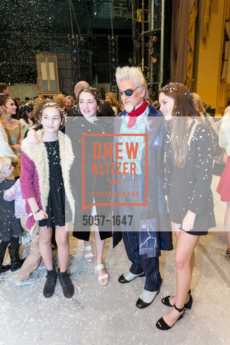 Eve Meehan, Olivia Meehan, Val Caniparoli, Orla Meehan, SF Ballet's Nutcracker Luncheon, City Hall & War Memorial Opera House. 301 Van Ness Ave, San Francisco, CA 94109, Photo #5057-1647 Eve Meehan, Olivia Meehan, Val Caniparoli, Orla Meehan, Photo #5057-1647