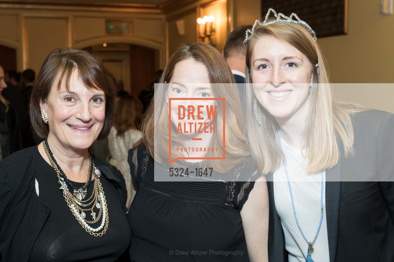 Debby Sagues, Laura Sagues, Amy Sagues, Photo #5324-1647