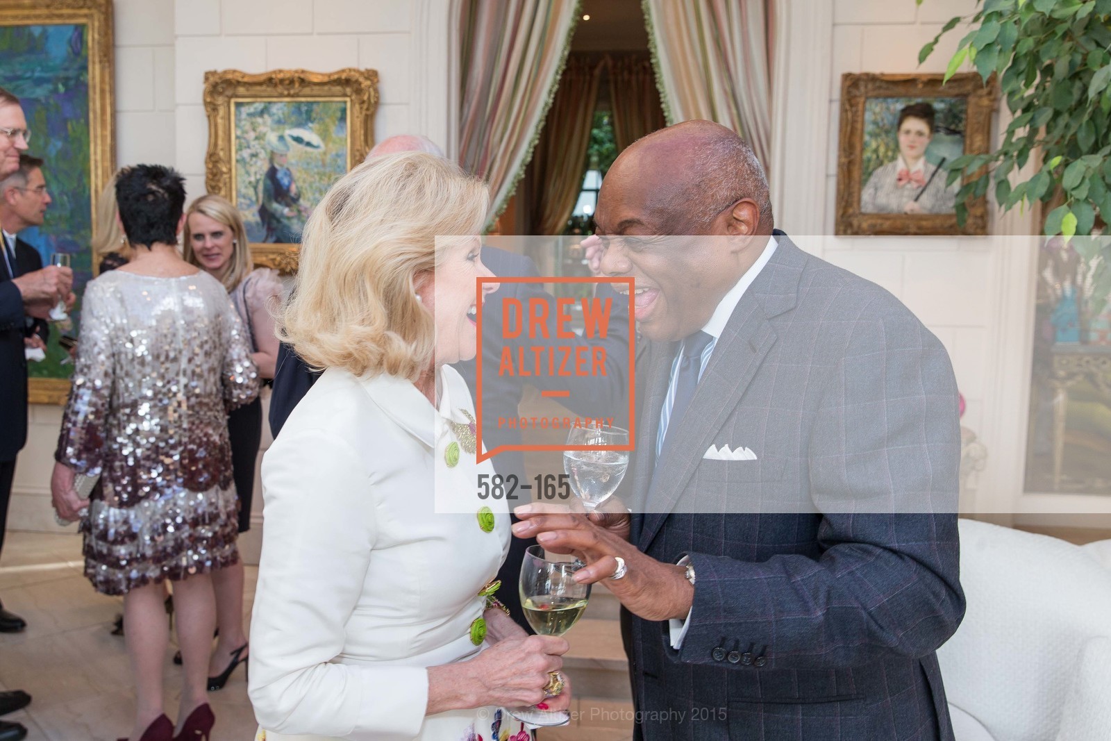 Dede Wilsey, Willie Brown, Gucci & Vogue Dinner, Private residence. Private residence, . 2590 Jackson Street, June 17th, 2015, Photo #582-165 Dede Wilsey, Willie Brown, Photo #582-165
