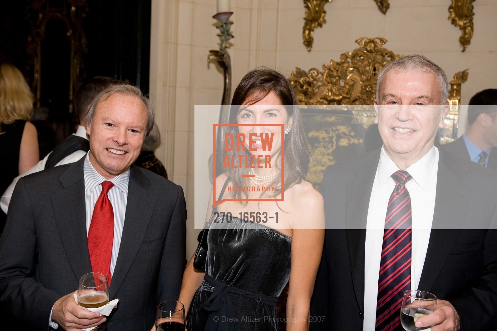 Sims Bray, Julia Noran, Winton Noah, Getty Veranda Magazine Event, US, November 7th, 2007, Photo #270-16563-1 Sims Bray, Julia Noran, Winton Noah, Photo #270-16563-1