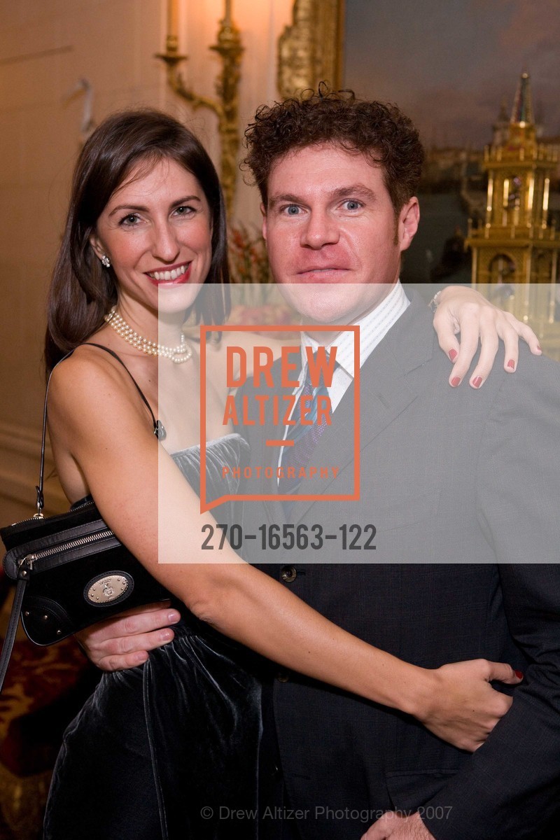 Julia Moran, Michael Kirkland, Getty Veranda Magazine Event, US, November 7th, 2007, Photo #270-16563-122 Julia Moran, Michael Kirkland, Photo #270-16563-122
