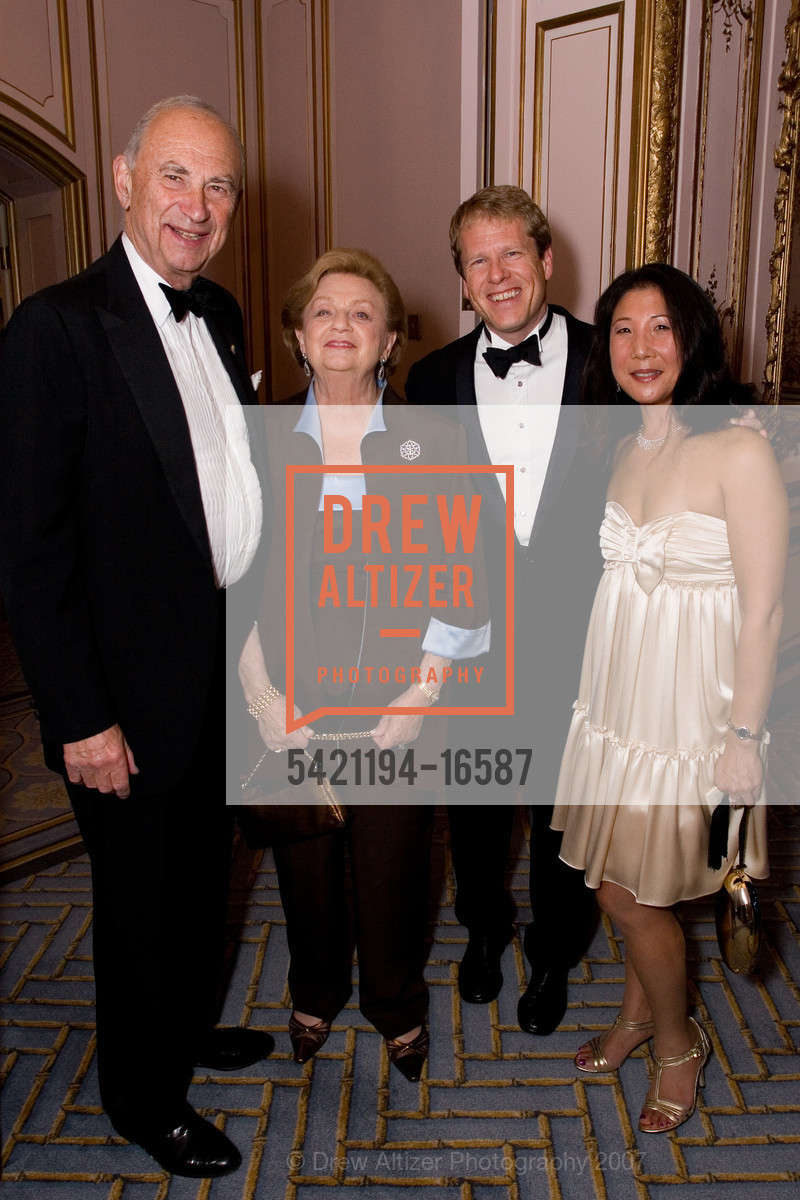 Judge Quentin Kopp, Yvonne Jurmann, Erik Christoffersen, Amy Chung, Standing Ovations, Celebrating the Historic Milestones of San Francisco's Performing Arts, Farimont Hotel, Ballroom. 950 Mason St, San Francisco, CA 94108, November 2nd, 2007, Photo #5421194-16587 Judge Quentin Kopp, Yvonne Jurmann, Erik Christoffersen, Amy Chung, Photo #5421194-16587
