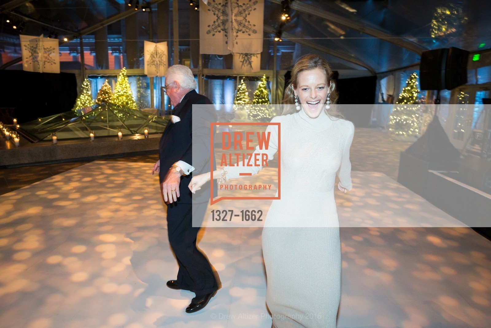 Bob Hill, Katie Traina, An Elegant Evening in the Court of Honor, Legion of Honor, December 14th, 2016, Photo #1327-1662 Bob Hill, Katie Traina, Photo #1327-1662