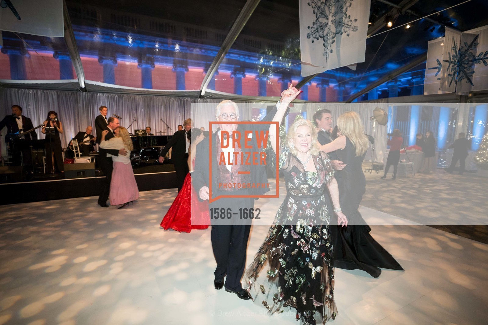 Bob Hill, Dede Wilsey, An Elegant Evening in the Court of Honor, Legion of Honor, December 14th, 2016, Photo #1586-1662 Bob Hill, Dede Wilsey, Photo #1586-1662