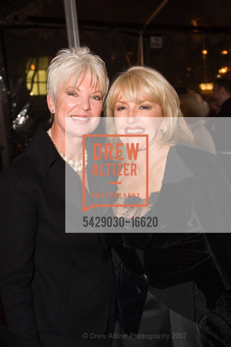 Judi Hinkle, Maureen Gilmartin, St. Anthony Foundation SERVING HOPE Gala 2007, Pioneer Monument. 147 Fulton St, San Francisco, CA 94102, October 4th, 2007, Photo #5429030-16620 Judi Hinkle, Maureen Gilmartin, Photo #5429030-16620