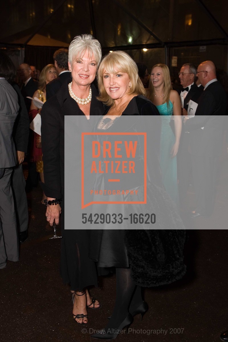 Judi Hinkle, Maureen Gilmartin, St. Anthony Foundation SERVING HOPE Gala 2007, Pioneer Monument. 147 Fulton St, San Francisco, CA 94102, October 4th, 2007, Photo #5429033-16620 Judi Hinkle, Maureen Gilmartin, Photo #5429033-16620