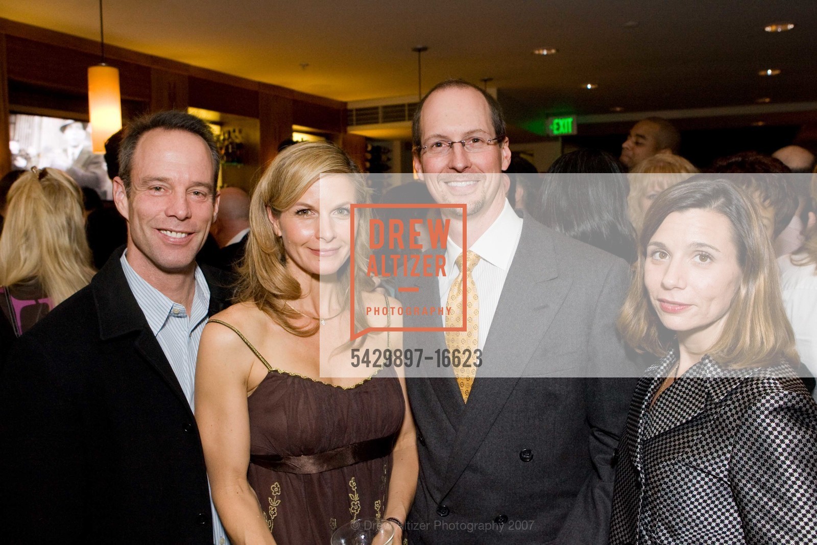 Greg Rodriguez, Christina Marie, Ken Miller, Mary Murley, Bravo Club Palmetto, US, December 11th, 2007, Photo #5429897-16623 Greg Rodriguez, Christina Marie, Ken Miller, Mary Murley, Photo #5429897-16623