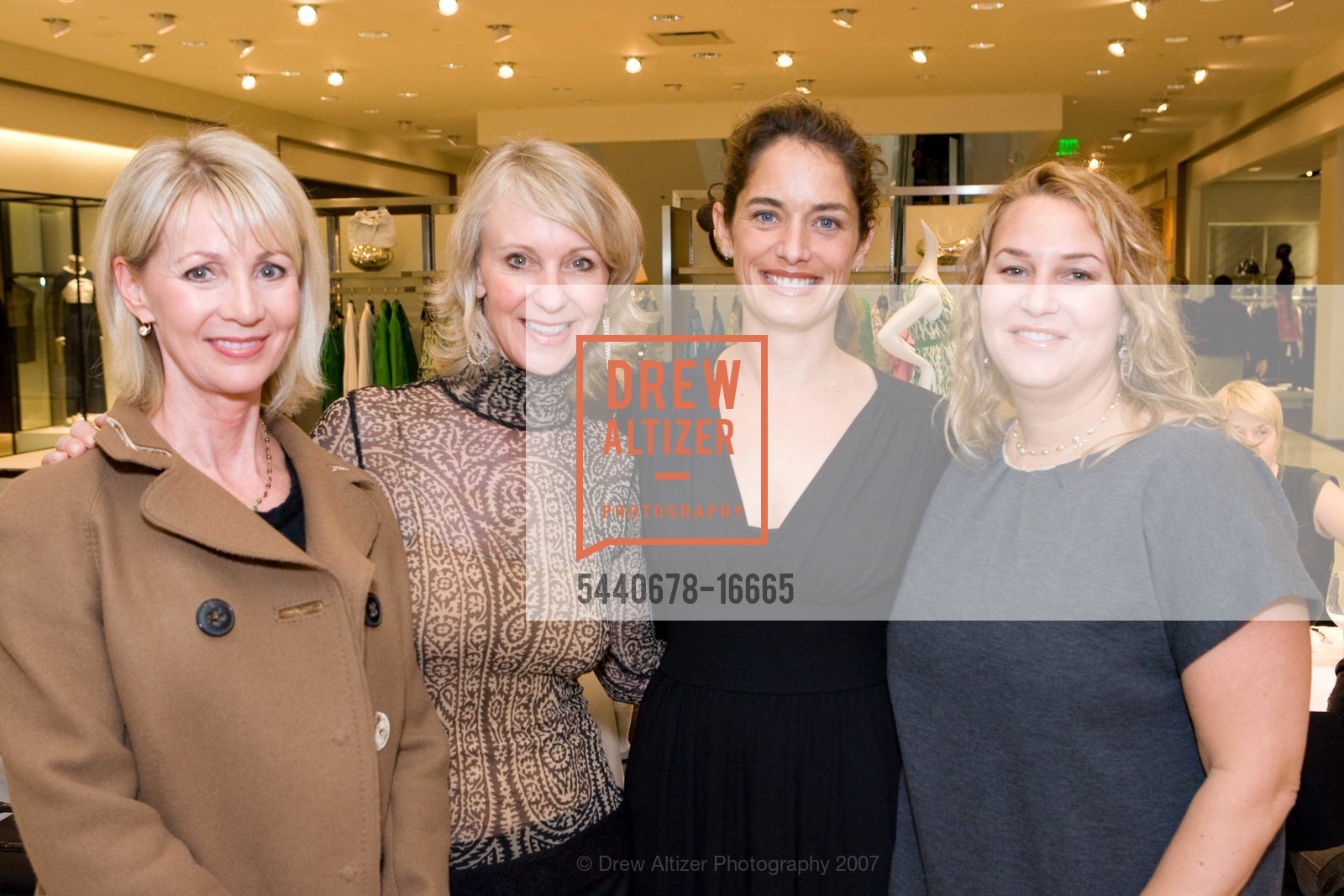 Denise Nathanson, Laura Hunt, Stacy Azcarate, Andrea Schnitzer, Neiman's Luncheon, US, December 8th, 2007, Photo #5440678-16665 Denise Nathanson, Laura Hunt, Stacy Azcarate, Andrea Schnitzer, Photo #5440678-16665