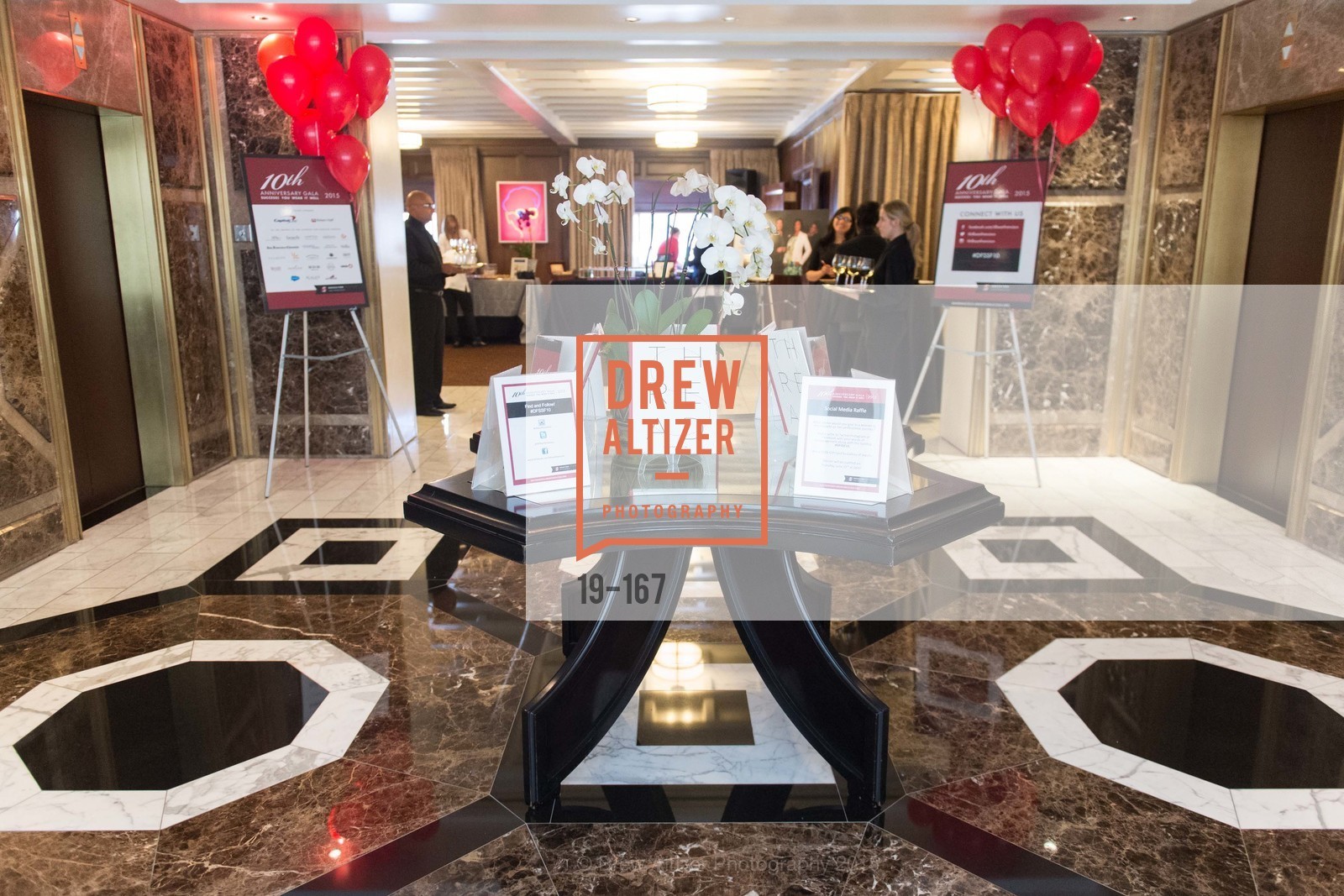 Atmosphere, Dress for Success San Francisco Hosts the 10th Annual