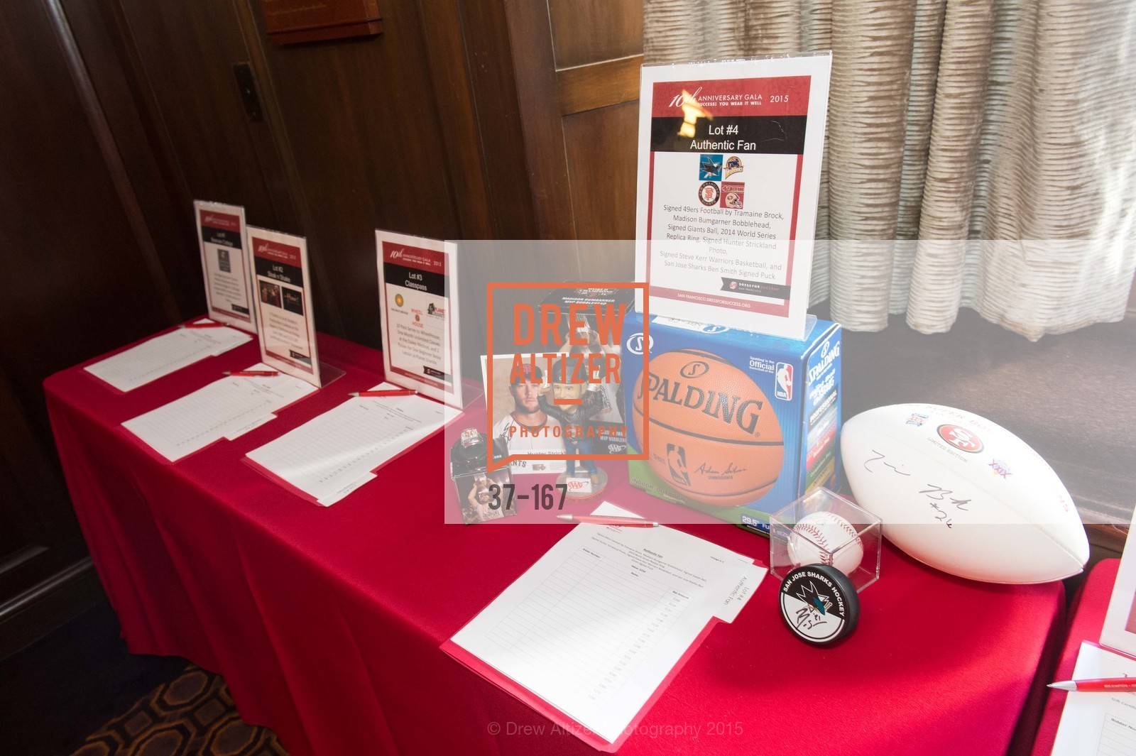 Atmosphere, Dress for Success San Francisco Hosts the 10th Annual