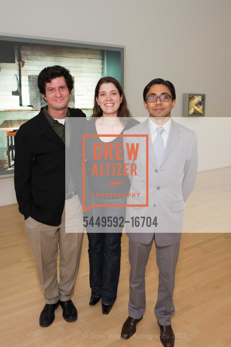 Jordan Kantor, Beth Mangini, Chris Perez, SFMOMA Jeff Wall, US, October 28th, 2007, Photo #5449592-16704 Jordan Kantor, Beth Mangini, Chris Perez, Photo #5449592-16704