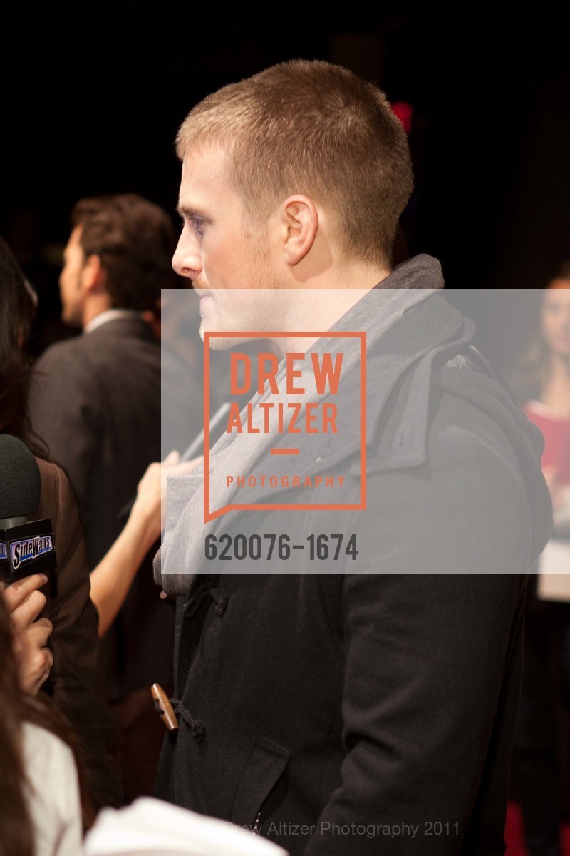TWILIGHT SAGA: BREAKING DAWN Cast and Concert Tour, US, November 10th, 2011, Photo #620076-1674 Photo #620076-1674