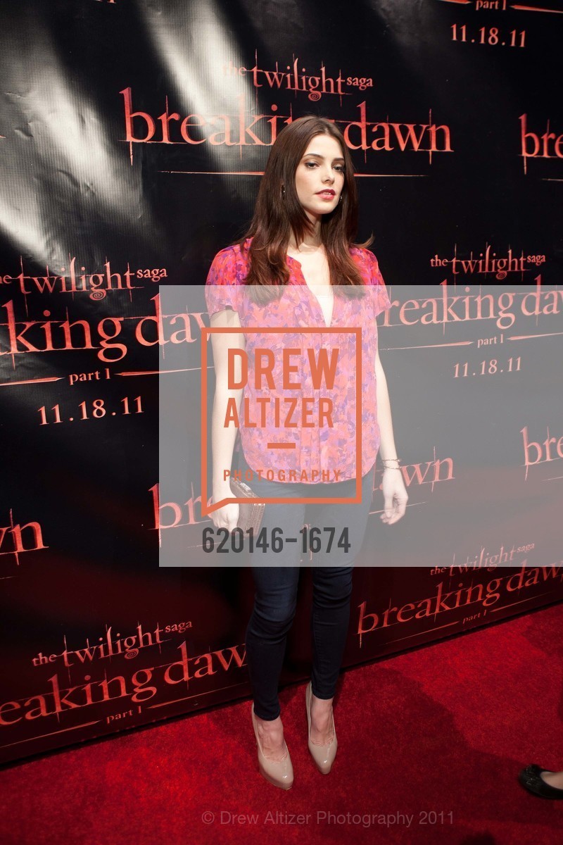 TWILIGHT SAGA: BREAKING DAWN Cast and Concert Tour, US, November 10th, 2011, Photo #620146-1674 Photo #620146-1674