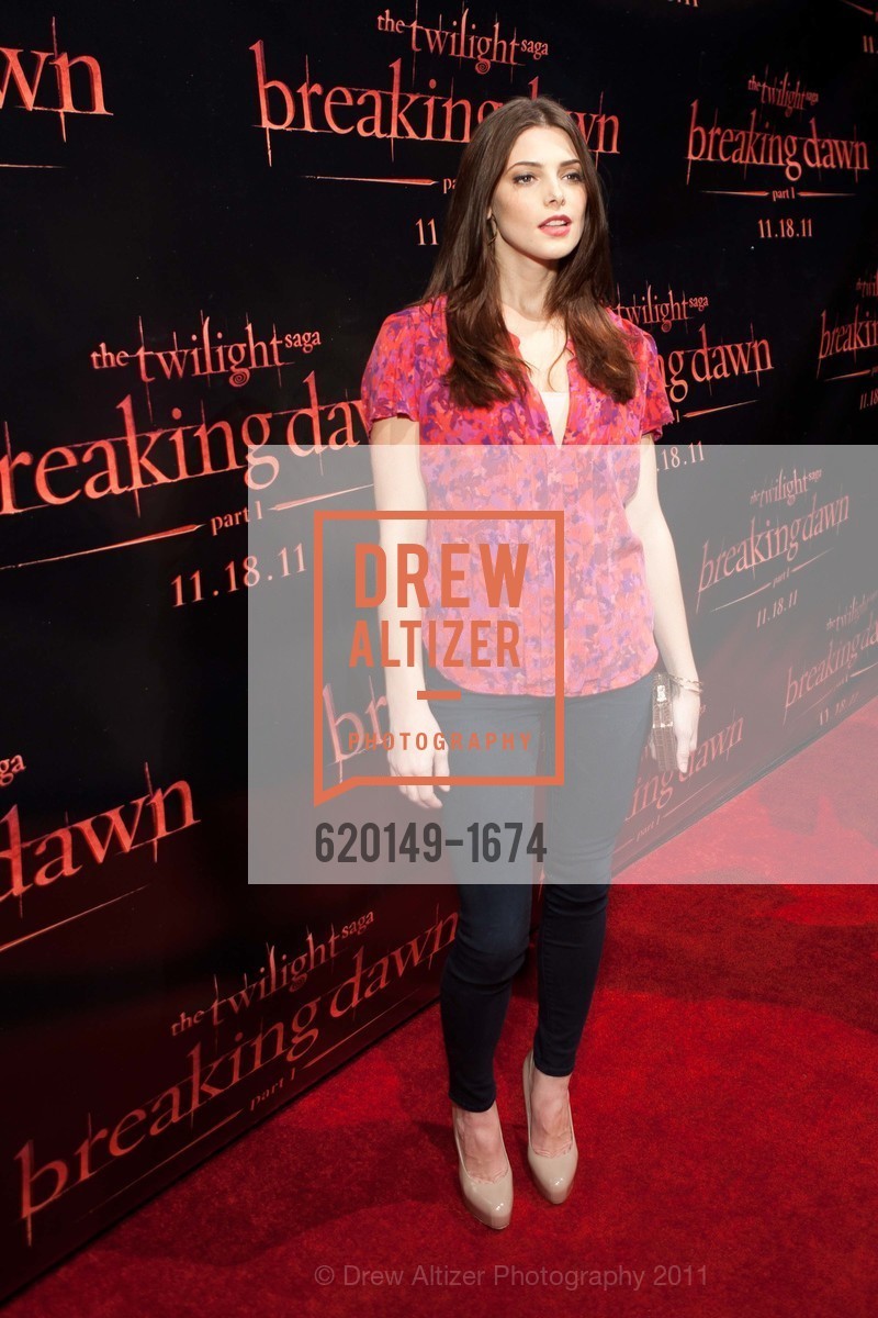 TWILIGHT SAGA: BREAKING DAWN Cast and Concert Tour, US, November 10th, 2011, Photo #620149-1674 Photo #620149-1674