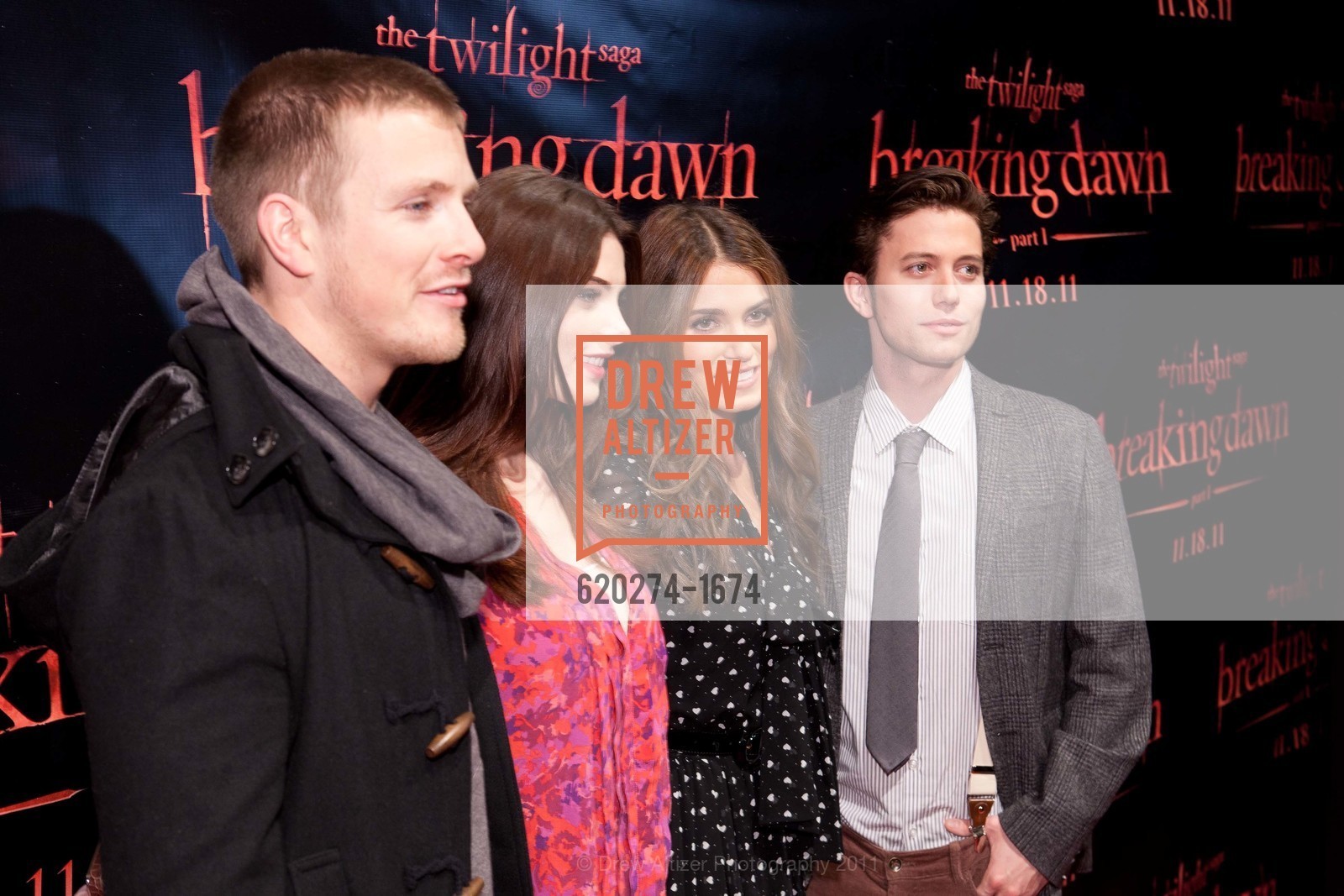 TWILIGHT SAGA: BREAKING DAWN Cast and Concert Tour, US, November 10th, 2011, Photo #620274-1674 Photo #620274-1674