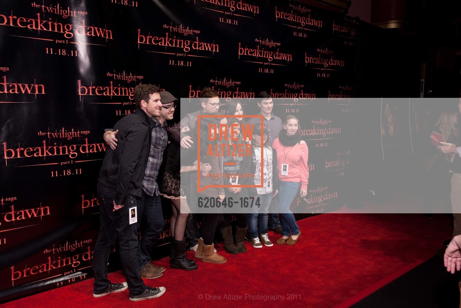 TWILIGHT SAGA: BREAKING DAWN Cast and Concert Tour, US, November 10th, 2011, Photo #620646-1674 Photo #620646-1674