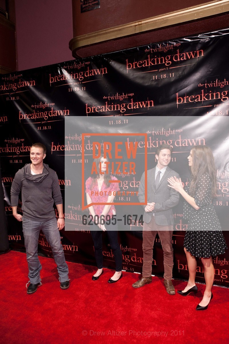 TWILIGHT SAGA: BREAKING DAWN Cast and Concert Tour, US, November 10th, 2011, Photo #620695-1674 Photo #620695-1674