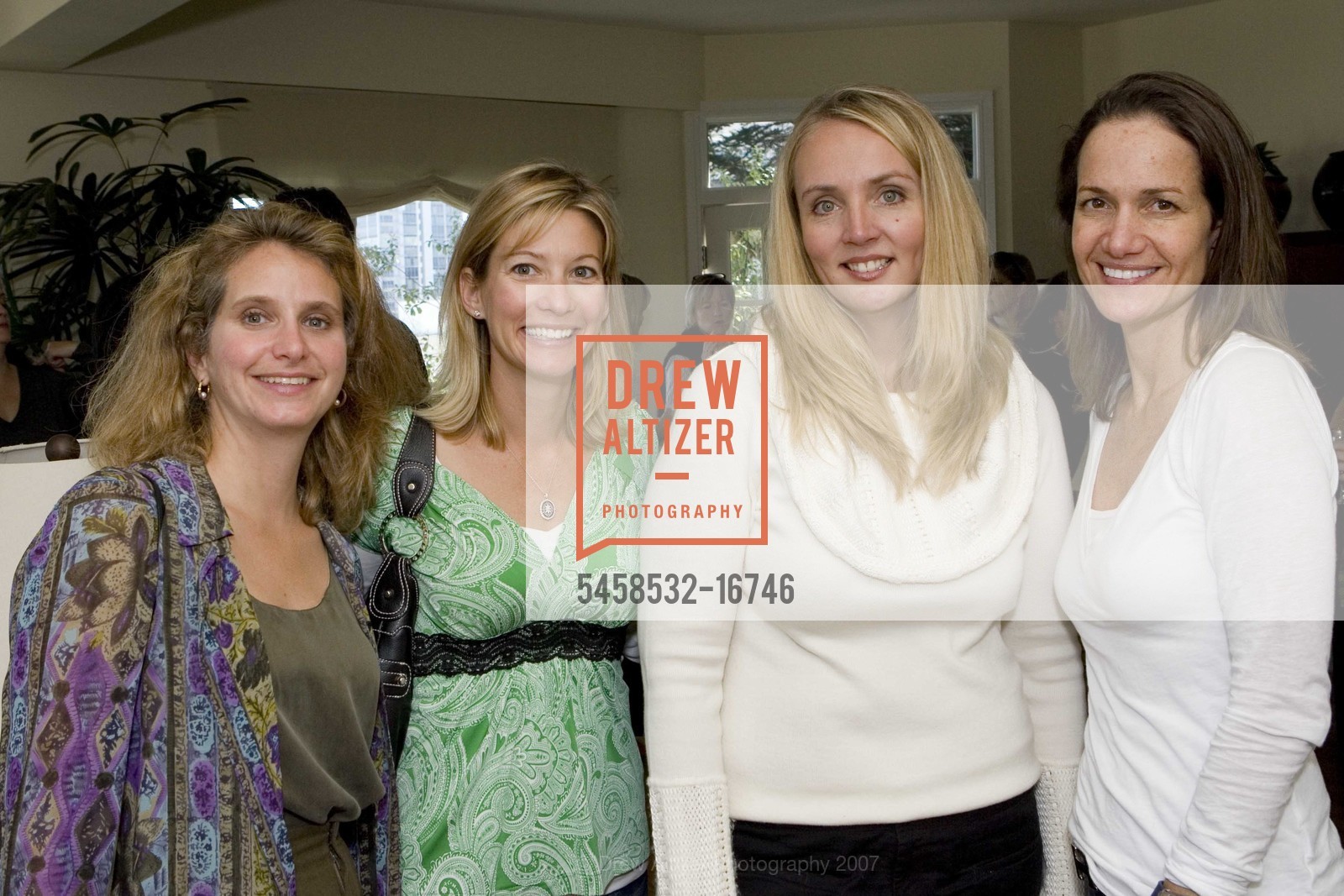 Carrie Stern, Cindy Weaver, Ginger Wilcox, Sarah Moody, JLSF Tour Russian Hill, US, October 15th, 2007, Photo #5458532-16746 Carrie Stern, Cindy Weaver, Ginger Wilcox, Sarah Moody, Photo #5458532-16746