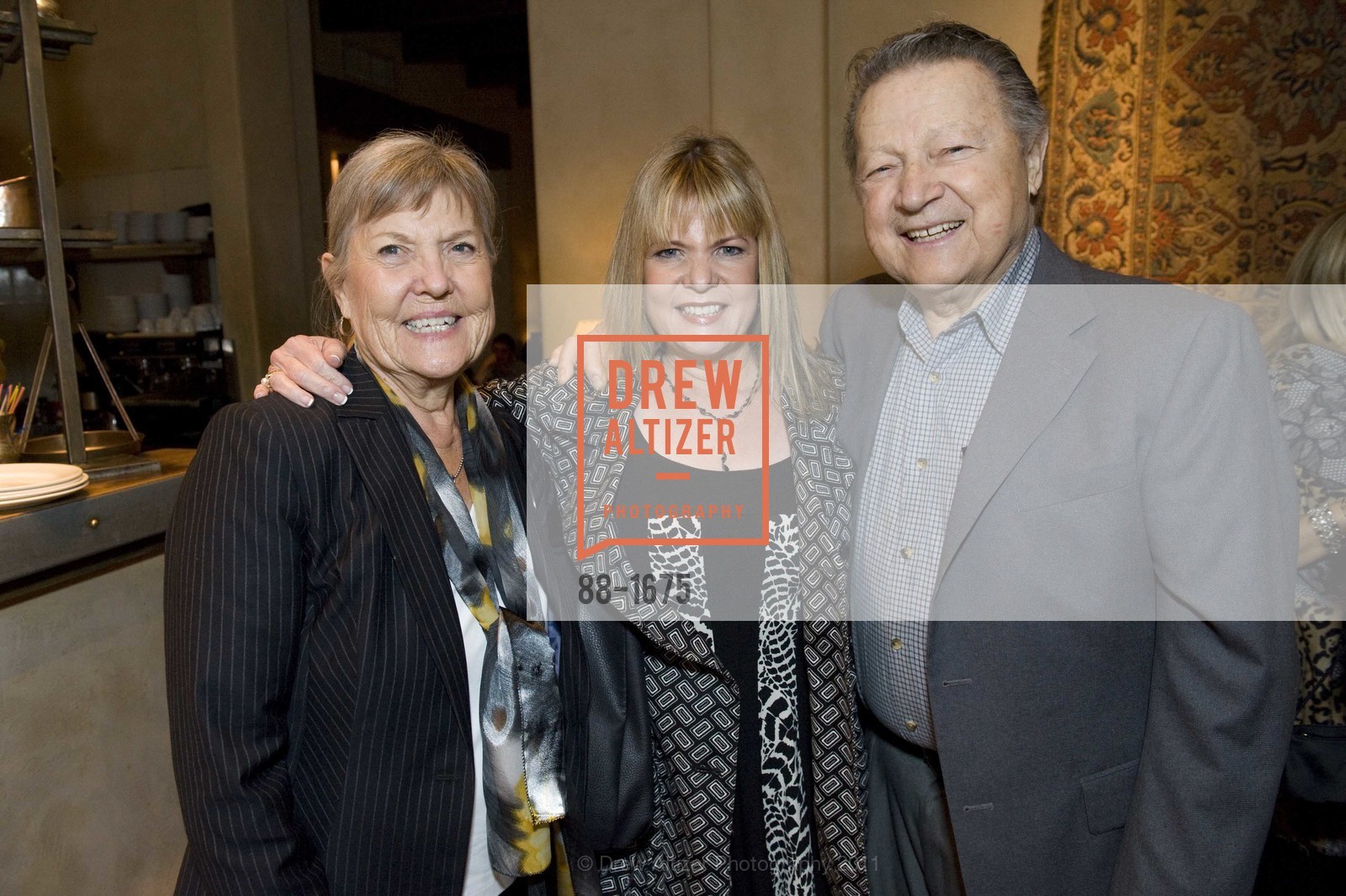 Peggy Jo Gundunas, Susan Gundunas, Louie Gundunas, Photo #88-1675