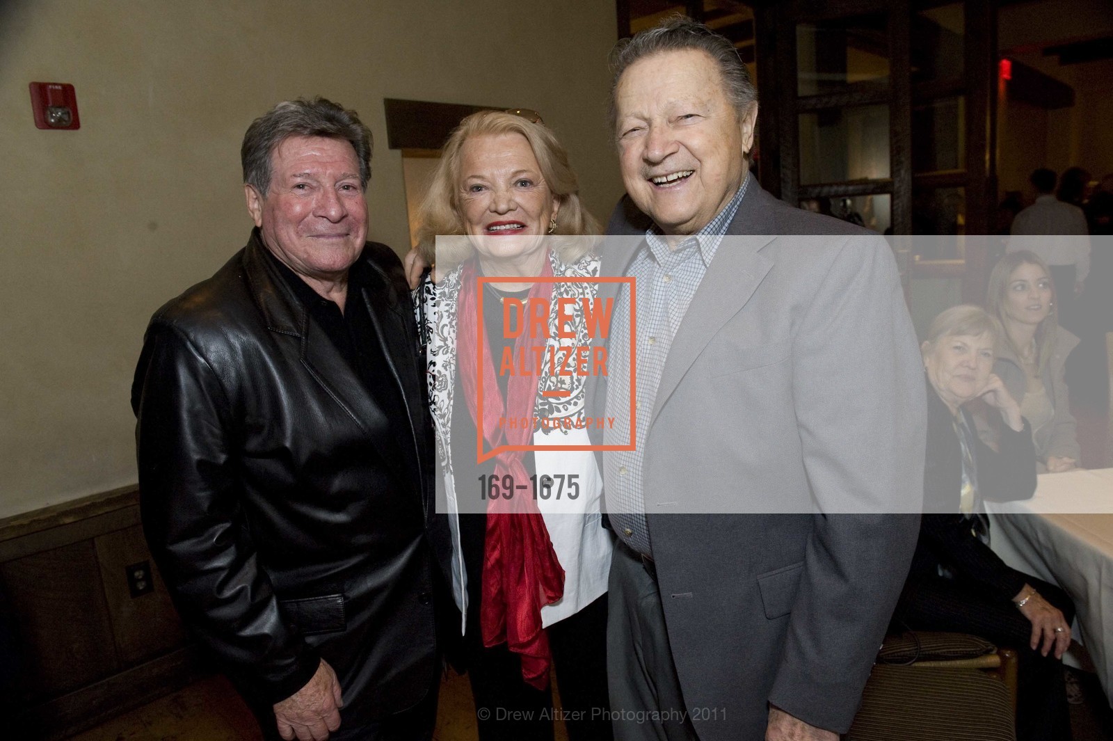 Robert Forrest, Gena Rowlands, Louie Gundunas, Photo #169-1675