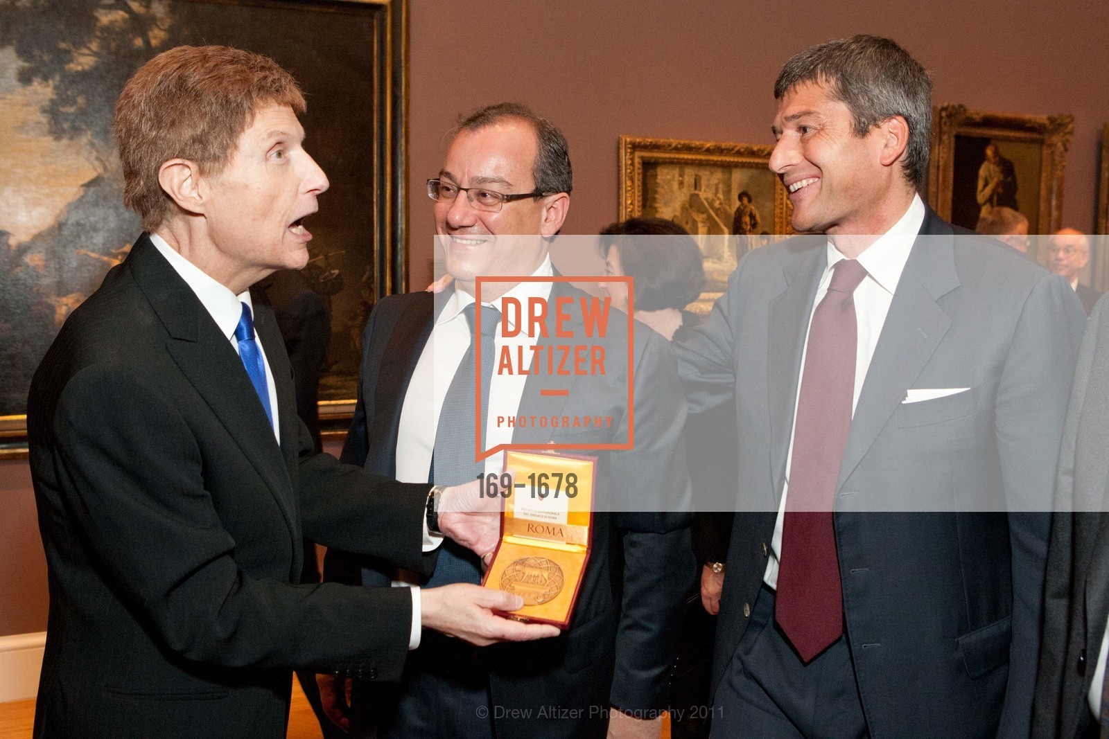 John Buchanan, Filippo La Rosa, Pietro Masi, Bernini's Medusa Opening Party at DE YOUNG MUSEUM, US, November 15th, 2011, Photo #169-1678 John Buchanan, Filippo La Rosa, Pietro Masi, Photo #169-1678