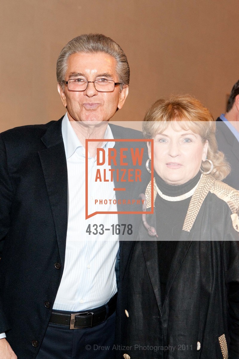 George Marcus, Coni Oakson, Bernini's Medusa Opening Party at DE YOUNG MUSEUM, US, November 15th, 2011, Photo #433-1678 George Marcus, Coni Oakson, Photo #433-1678