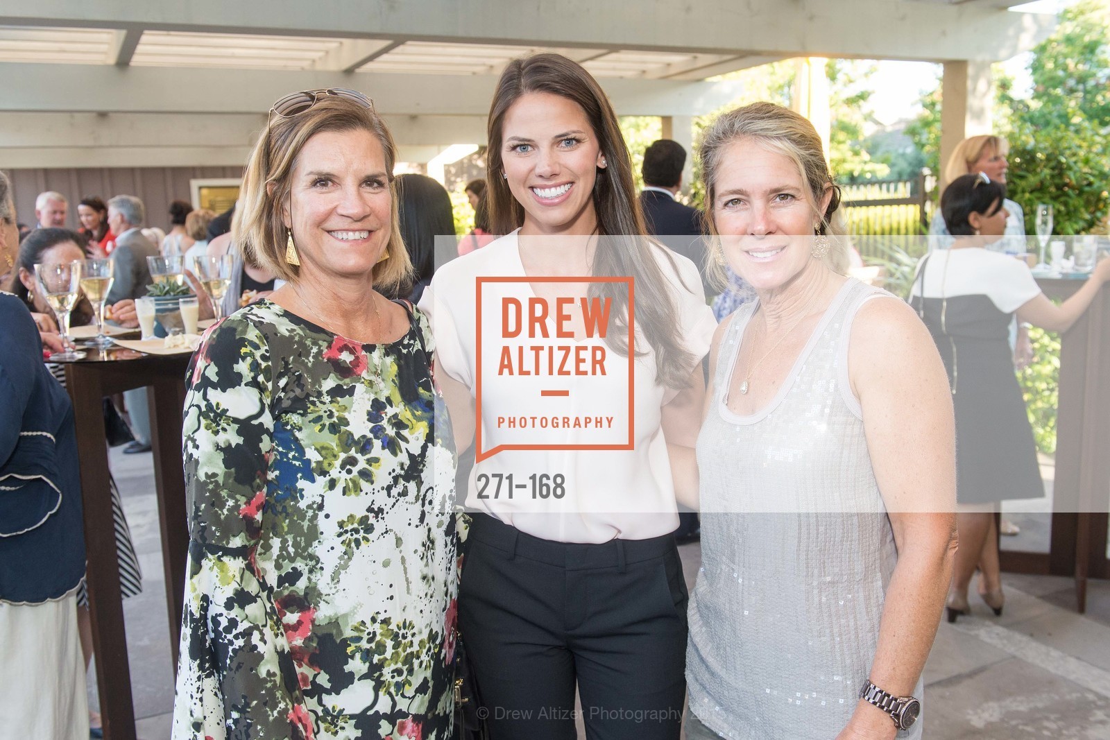 Holly Andrews, Kristen Hiller, Denise Charlebois, Gucci & Vogue Dinner, Rosewood Resort and Spa. 190 Park Lane, June 16th, 2015, Photo #271-168 Holly Andrews, Kristen Hiller, Denise Charlebois, Photo #271-168