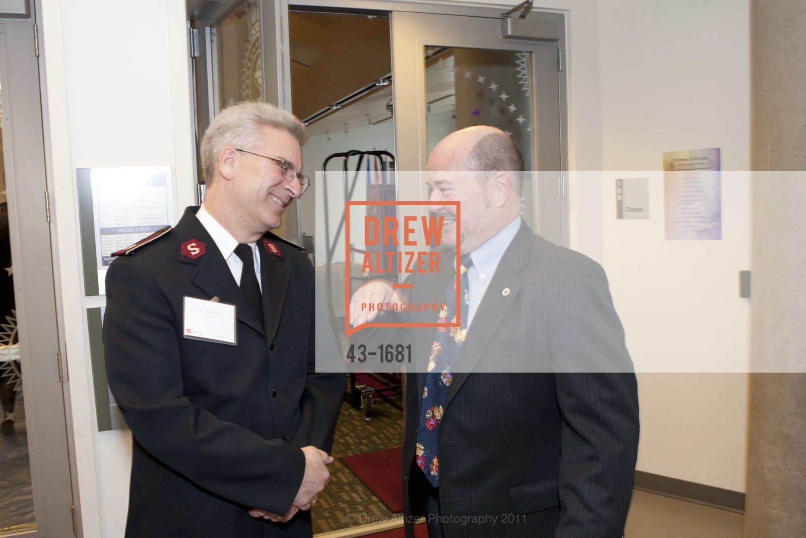 Steve Smith, Ted Lavoie, The Salvation Army's 8th Annual Holiday Luncheon, US, November 16th, 2011, Photo #43-1681 Steve Smith, Ted Lavoie, Photo #43-1681