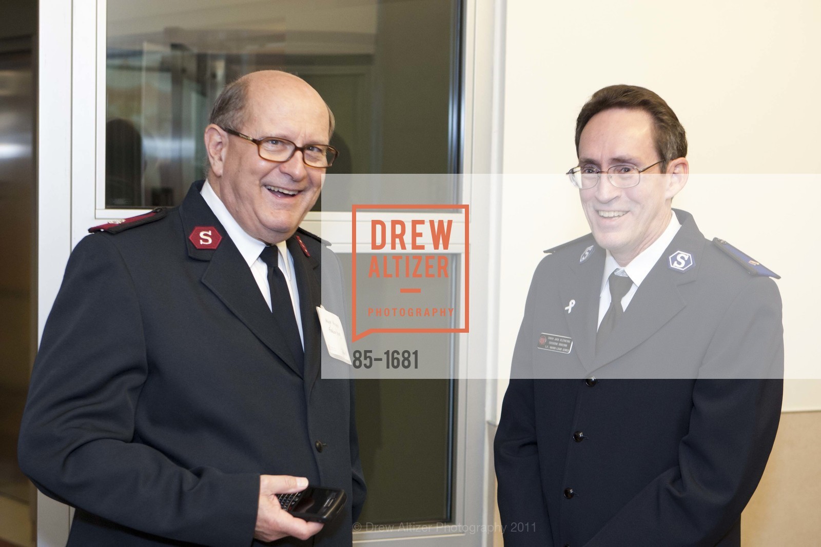Major Wayne Froderberg, Envoy Jack Clitheroe, Photo #85-1681