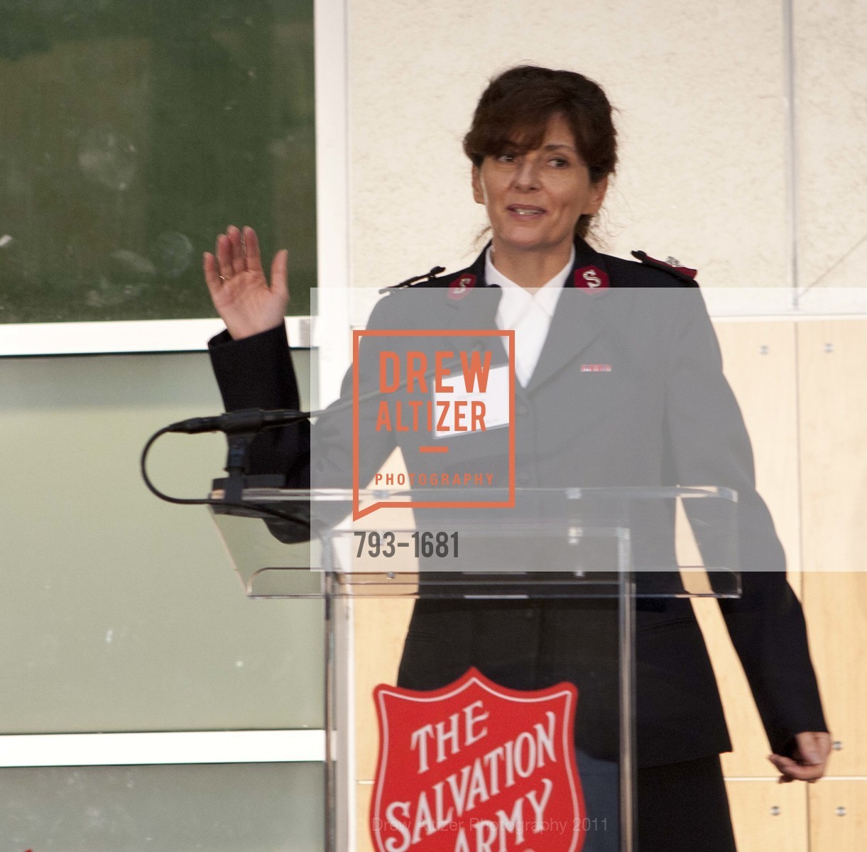 Dawn Rocheleau, The Salvation Army's 8th Annual Holiday Luncheon, US, November 16th, 2011, Photo #793-1681 Dawn Rocheleau, Photo #793-1681