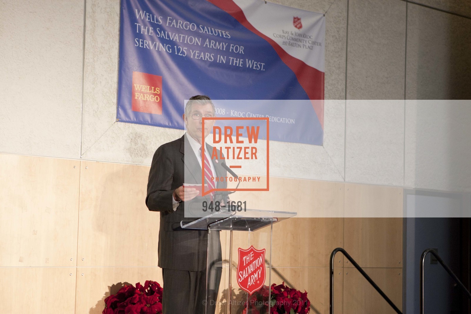 Bert Decker, The Salvation Army's 8th Annual Holiday Luncheon, US, November 16th, 2011, Photo #948-1681 Bert Decker, Photo #948-1681
