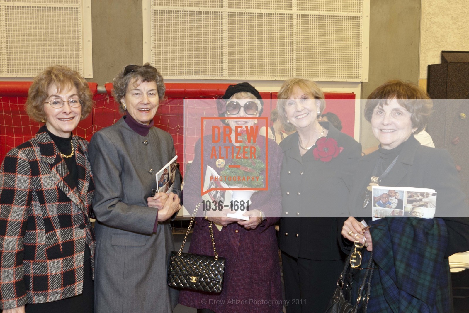 Barbara Wanvig, Betty Anne Prien, Marie Clide, Judith Heuser, Kay Fulkerson, Photo #1036-1681