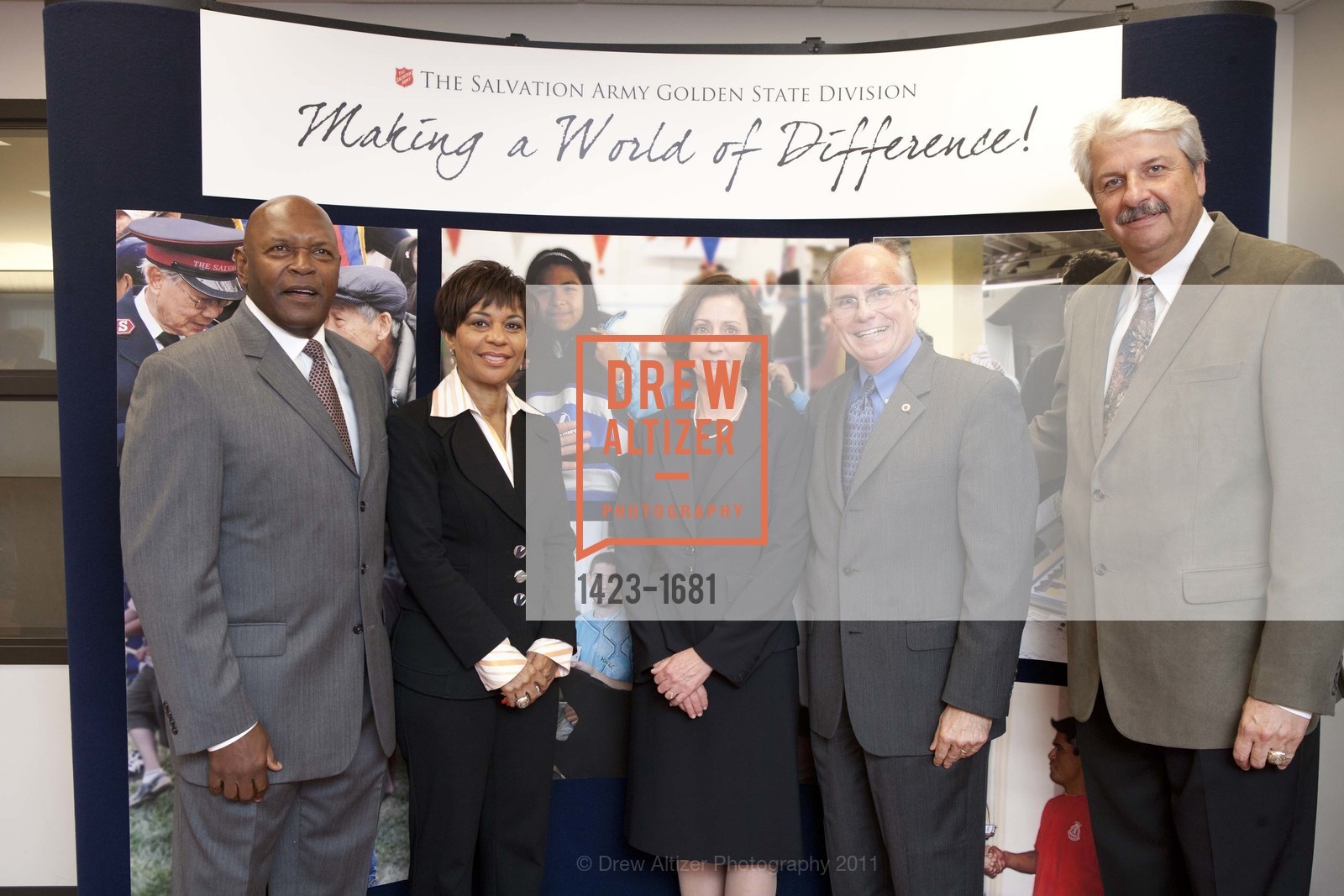 Vida Blue, Renel Brooks-Moon, Nora Ratto, Bill Laskey, The Salvation Army's 8th Annual Holiday Luncheon, US, November 16th, 2011, Photo #1423-1681 Vida Blue, Renel Brooks-Moon, Nora Ratto, Bill Laskey, Photo #1423-1681