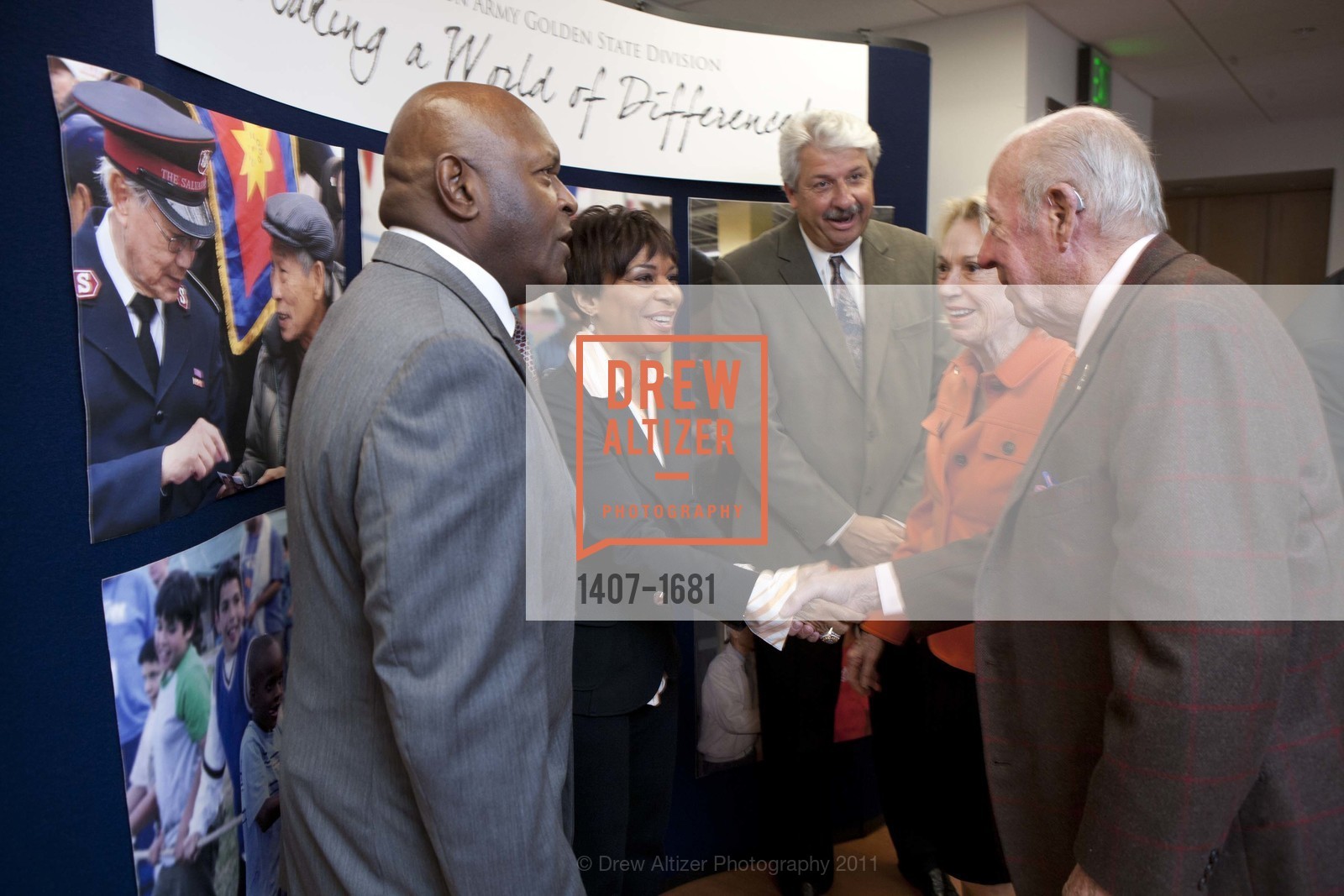 Vida Blue, Renel Brooks-Moon, Bill Laskey, Charlotte Shultz, George Shultz, The Salvation Army's 8th Annual Holiday Luncheon, US, November 16th, 2011, Photo #1407-1681 Vida Blue, Renel Brooks-Moon, Bill Laskey, Charlotte Shultz, George Shultz, Photo #1407-1681