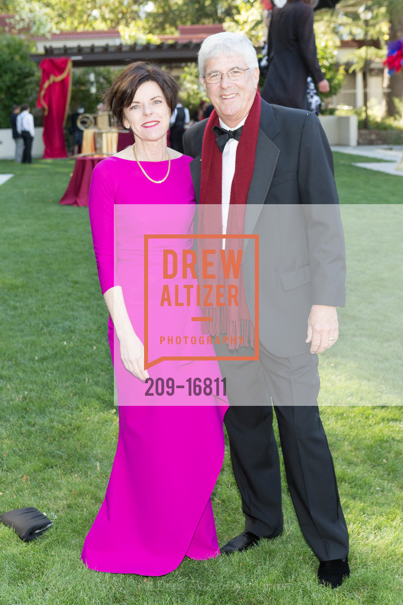 Libby Conrado, Paul Conrado, Moulin Montalvo: A Gala Night in Montmartre 2018, Montalvo Arts Center. 15400 Montalvo Road, June 16th, 2018, Photo #209-16811 Libby Conrado, Paul Conrado, Photo #209-16811