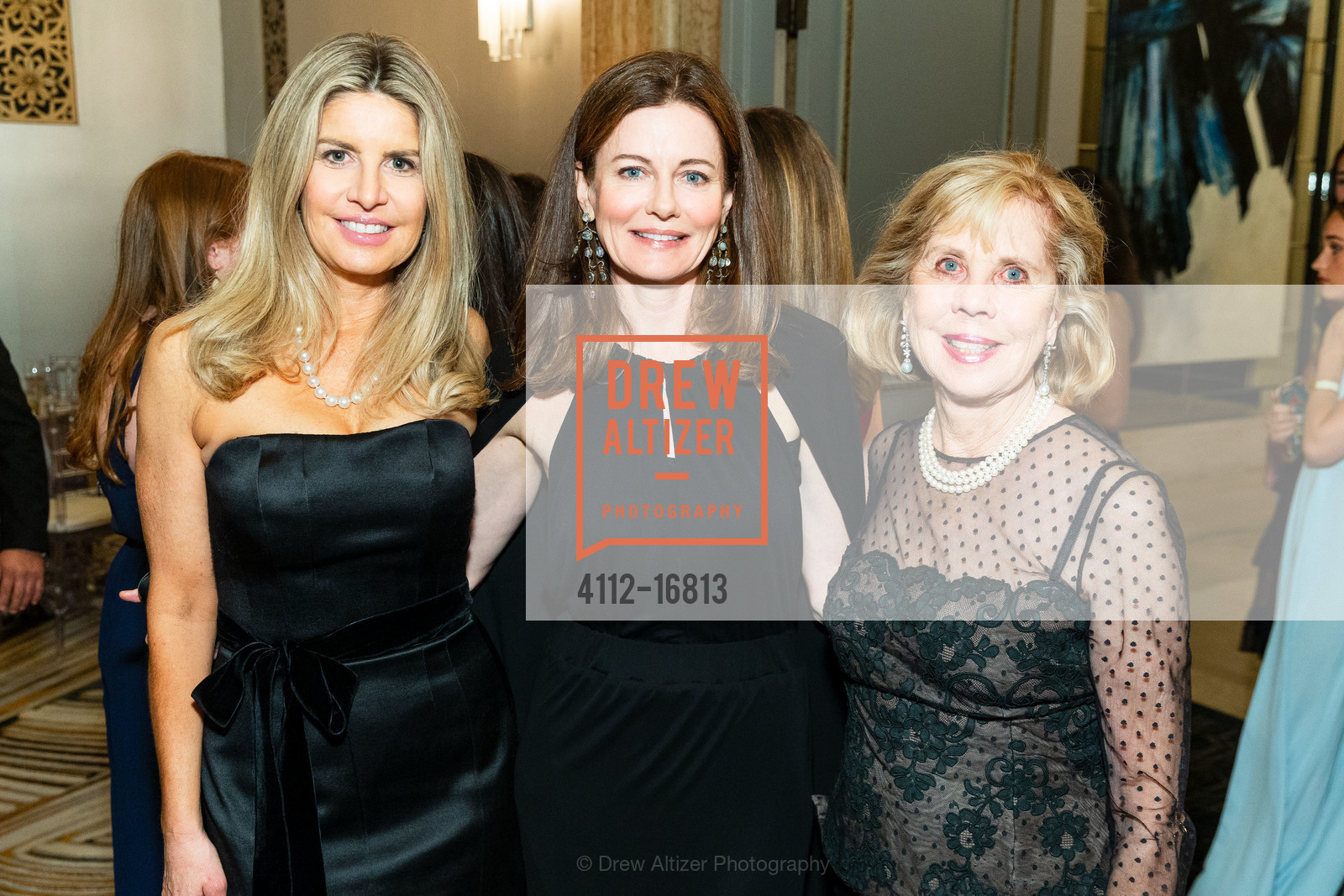 Suzanne Levit, Betty Devitt, San Francisco Debutante Ball 2018 Benefiting CPMC, Westin St. Francis Hotel. 335 Powell St, Photo #4112-16813 Suzanne Levit, Betty Devitt, Photo #4112-16813