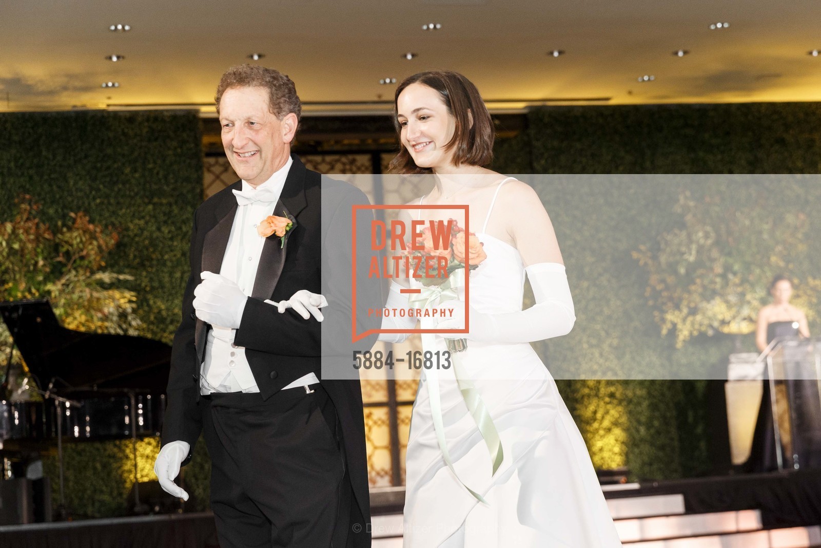 Larry Baer, Alana Frances Baer, San Francisco Debutante Ball 2018 Benefiting CPMC, Westin St. Francis Hotel. 335 Powell St, Photo #5884-16813 Larry Baer, Alana Frances Baer, Photo #5884-16813