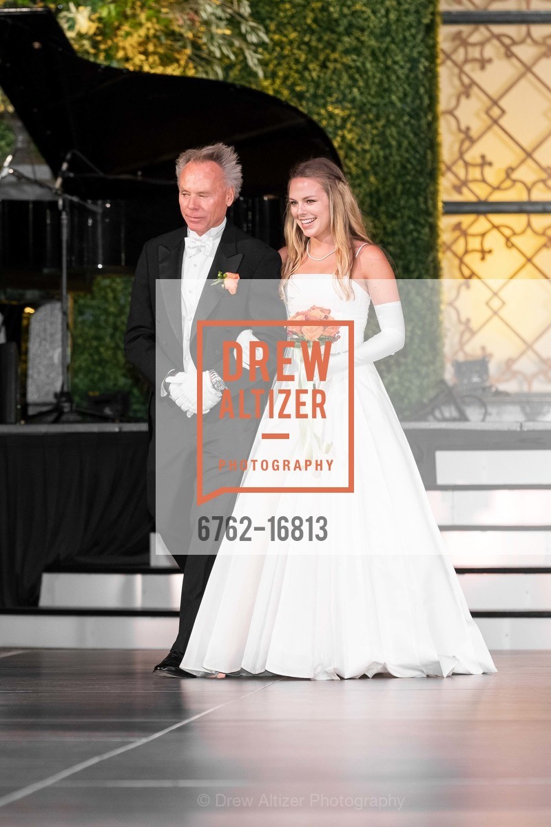 Spencer Hosie, Katherine Spencer Hosie, San Francisco Debutante Ball 2018 Benefiting CPMC, Westin St. Francis Hotel. 335 Powell St, Photo #6762-16813 Spencer Hosie, Katherine Spencer Hosie, Photo #6762-16813