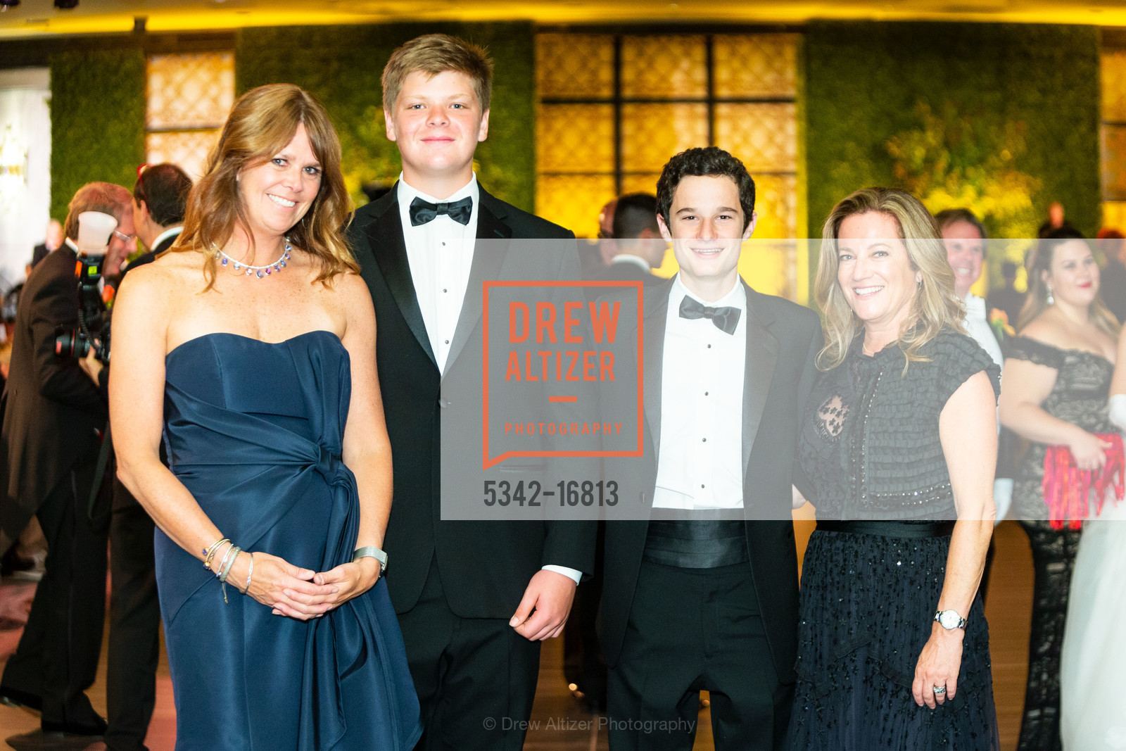 Christine Gardner, Beau Gardner, Jack Edwards, Carolyn Edwards, San Francisco Debutante Ball 2018 Benefiting CPMC, Westin St. Francis Hotel. 335 Powell St, Photo #5342-16813 Christine Gardner, Beau Gardner, Jack Edwards, Carolyn Edwards, Photo #5342-16813