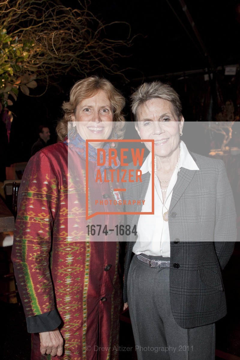 Susan Rhodes, Diane Weissmuller, Photo #1674-1684